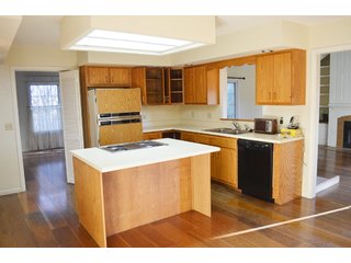 Property photo 12 - Gorgeous 4 Bedroom 2-Story Home with Full Basement - Real Estate Auction